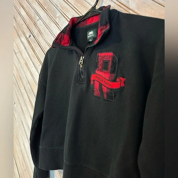 Roots Black Crop Style Pullover Sweater Red Plaid Trim Patch Logo - Picture 3 of 7